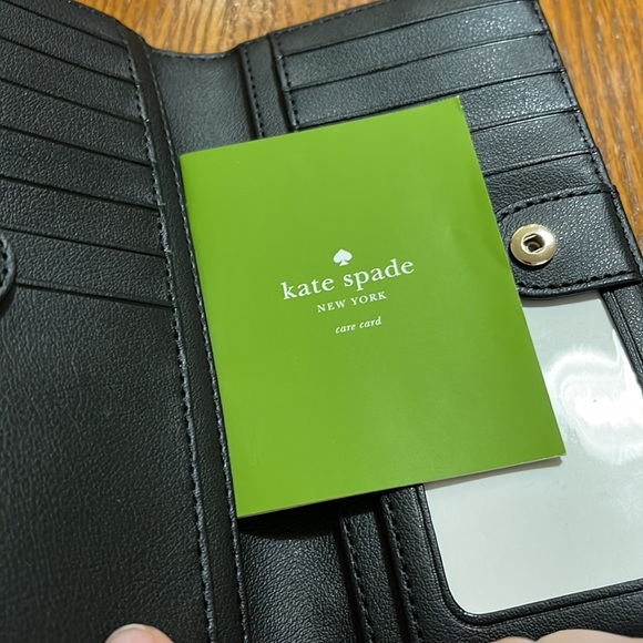 Kate Spade
Black White & Pink Leather Wallet - Picture 5 of 5